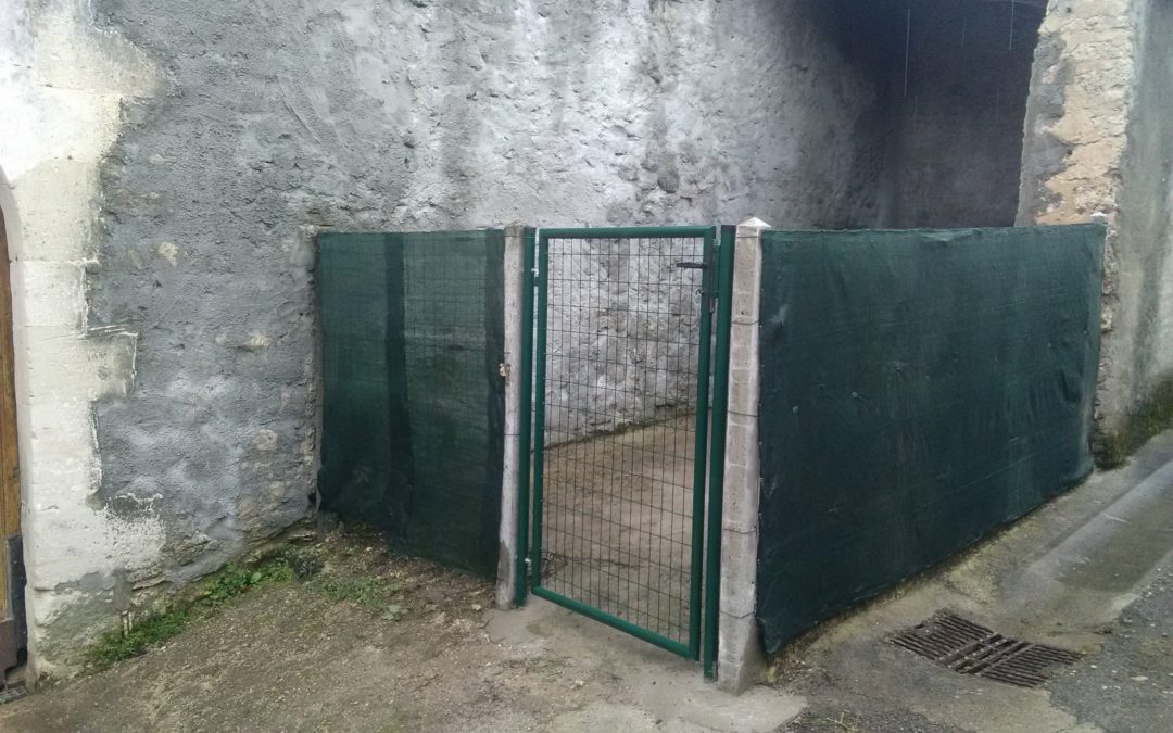 Réparation d&rsquo;une clôture et installation d&rsquo;un portillon